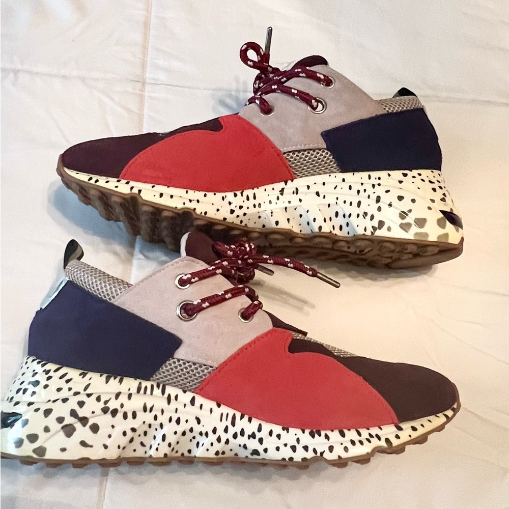 Steve Madden Cliff Retro Sneakers-Colorful Patterned with‎ Bubblegum Sole